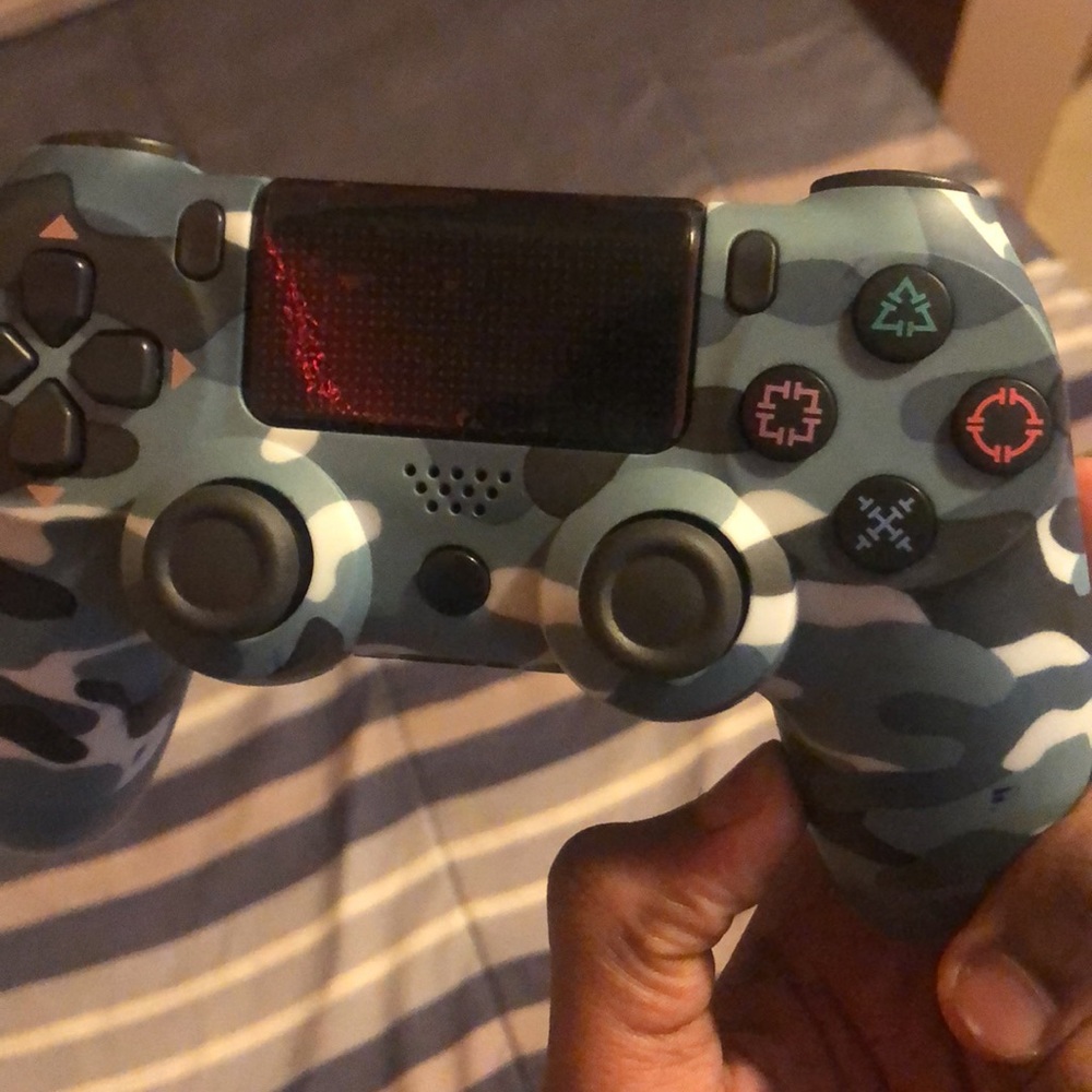Ps 4 controller - Picture 2 of 4